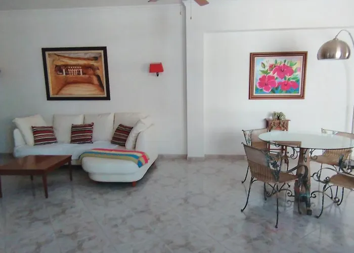 Semesterbostad Casa Guayarminas *